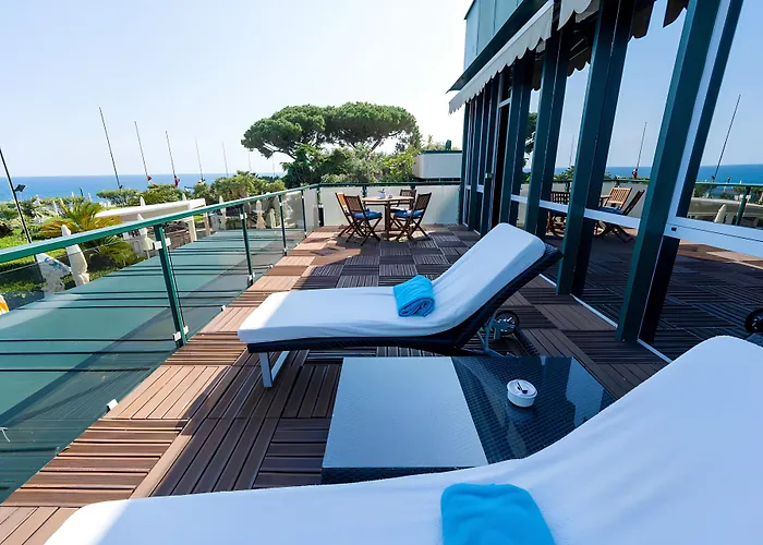 Hotel Grand Del Mare &